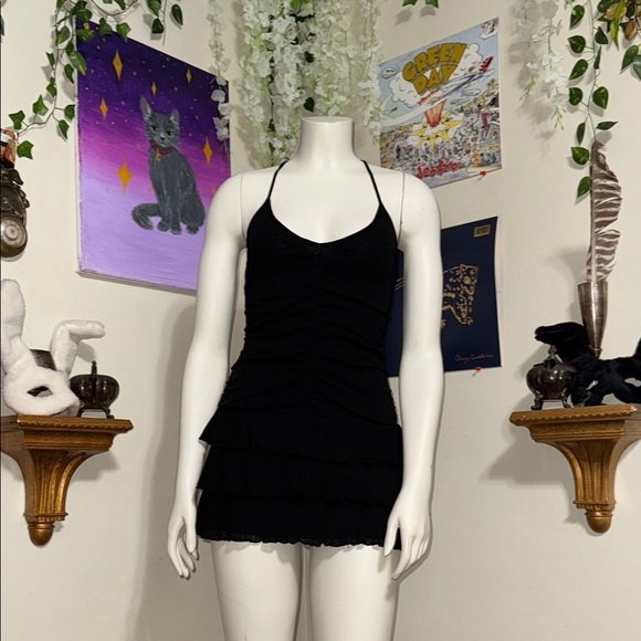 Dresses & Skirts - Black Ruched Mini Dress